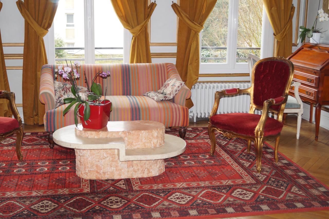 Hotel Au Chateau Blanc Saint-Aubin-lès-Elbeuf Eksteriør bilde