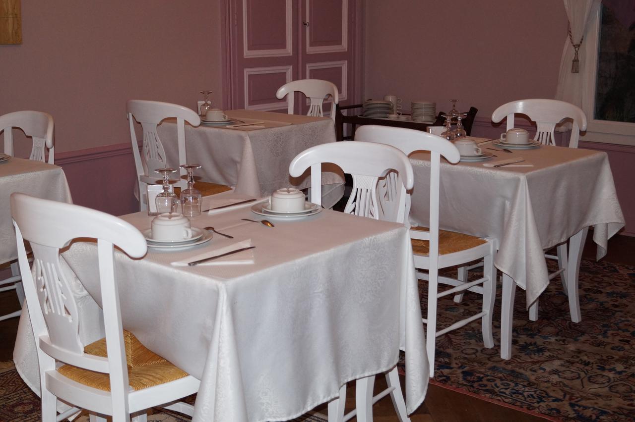 Hotel Au Chateau Blanc Saint-Aubin-lès-Elbeuf Eksteriør bilde